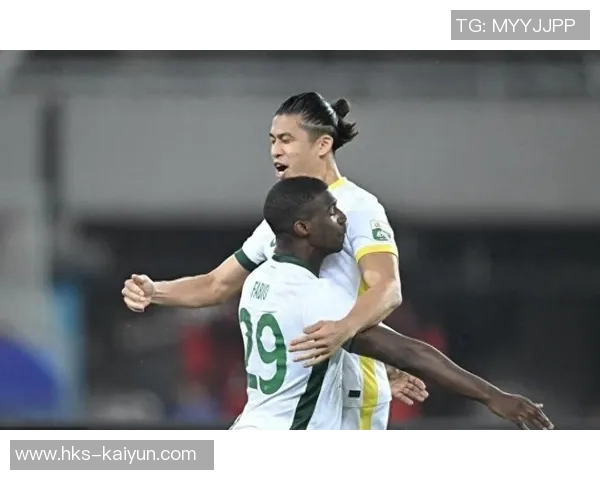 塞尔吉尼奥倒三角助攻，张玉宁扫射破门震撼全场